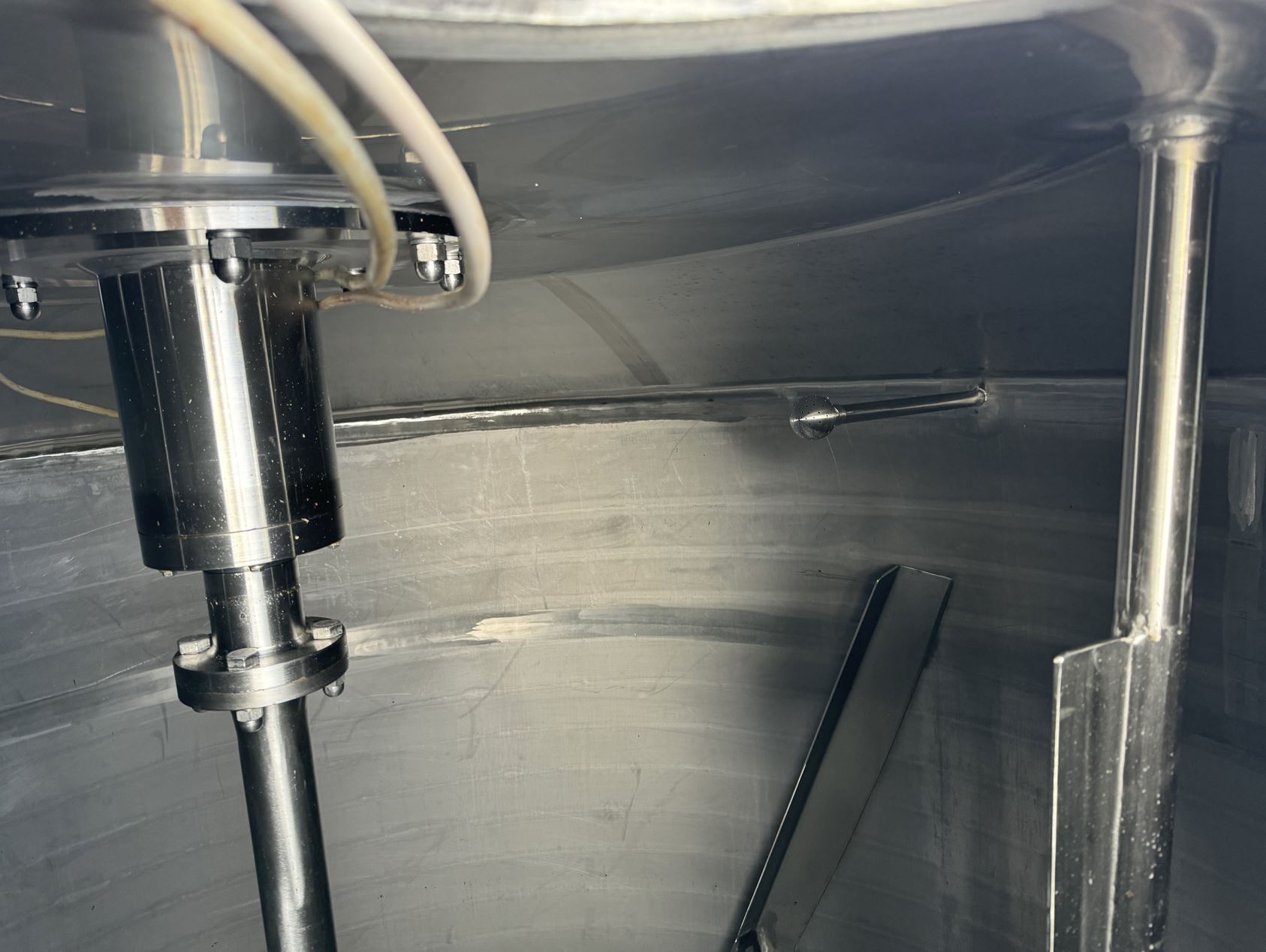 Behälter 10.000 Liter aus V2A temperierbar, isoliert, gebraucht