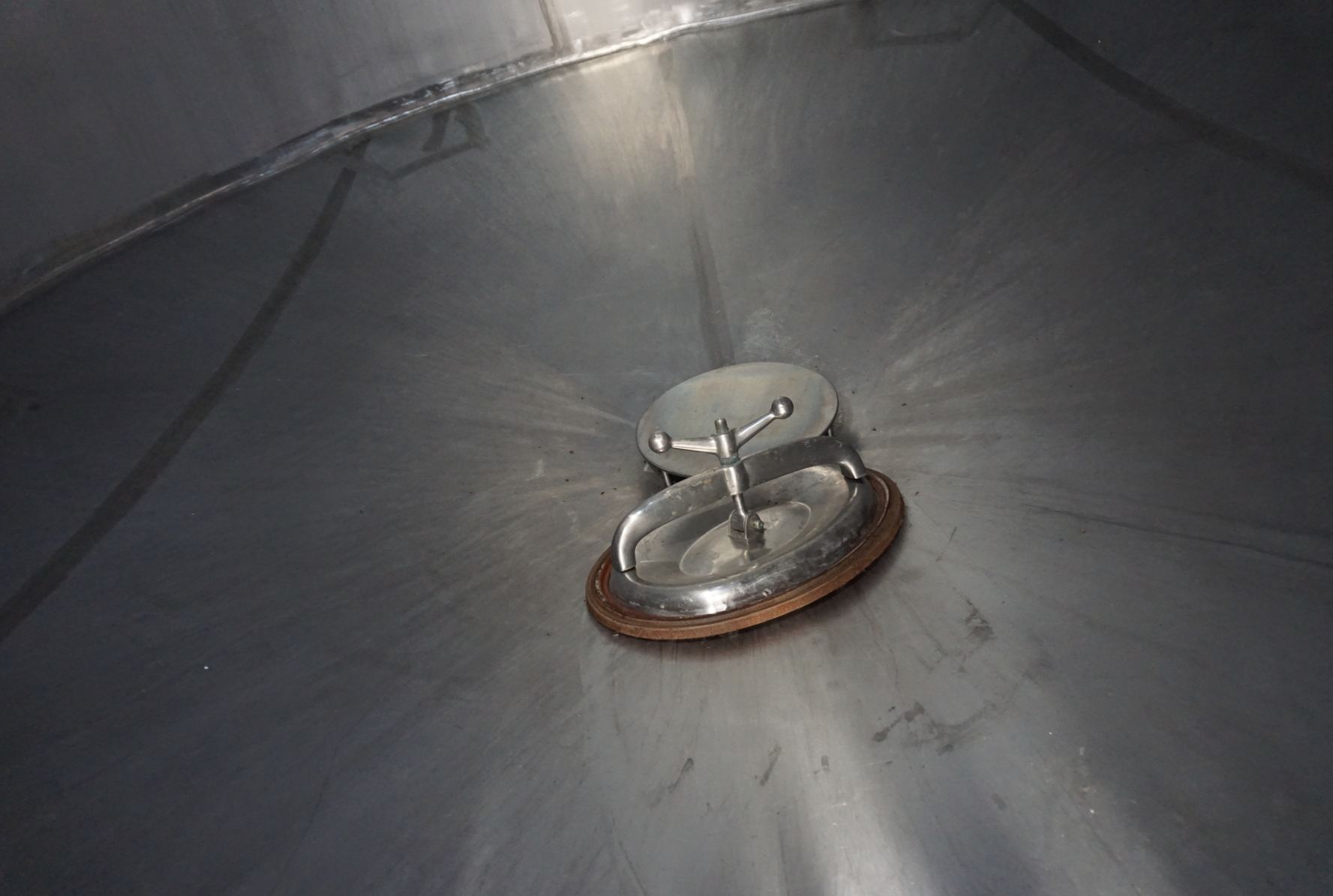 Behälter 25.000 Liter aus V2A, einwandig