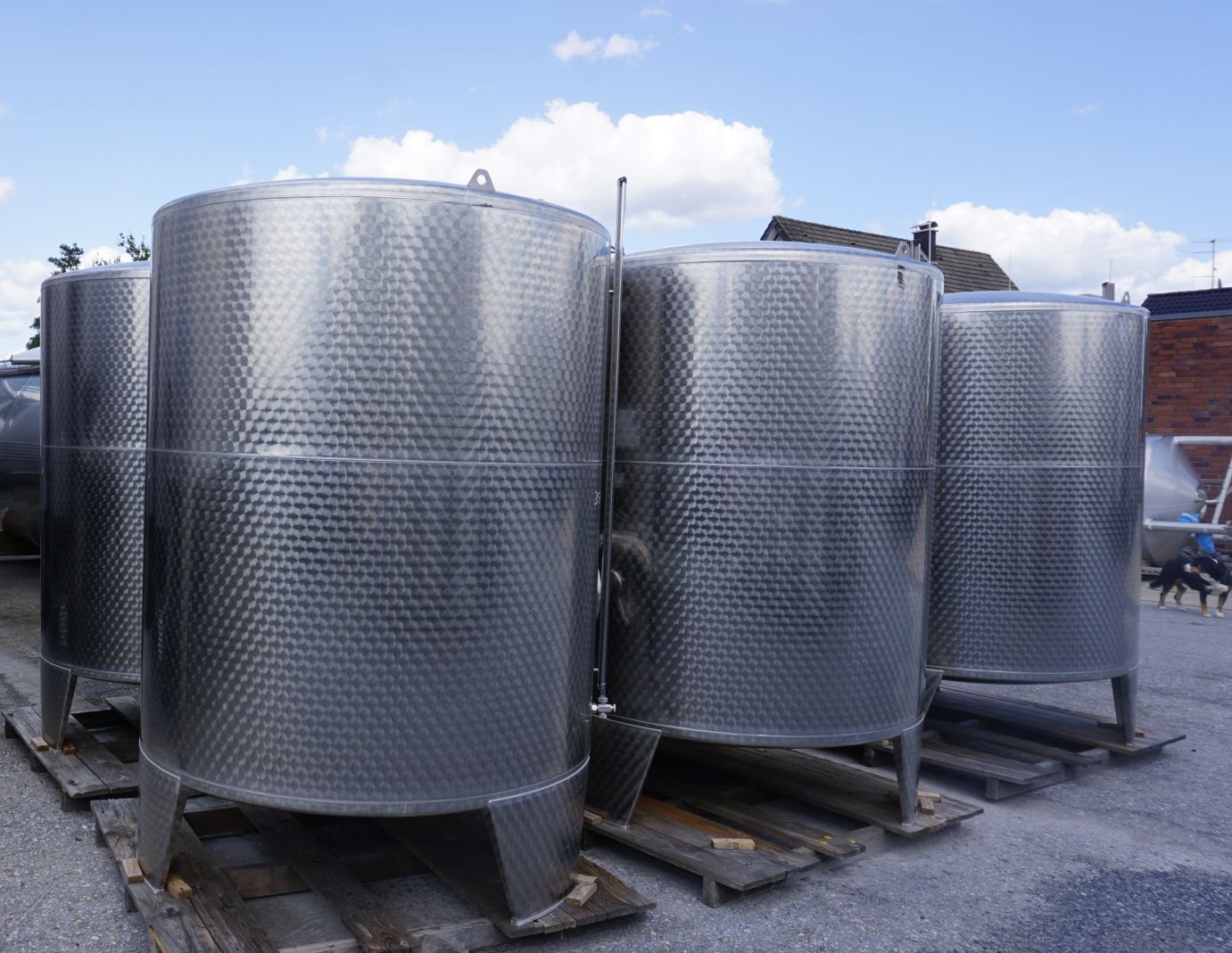 Behälter 3.800 Liter aus V2A, einwandig
