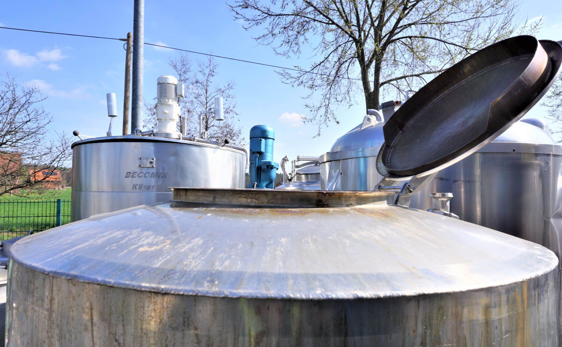 Behälter 1.000 Liter aus V2A einwandig, temperierbar, gebraucht