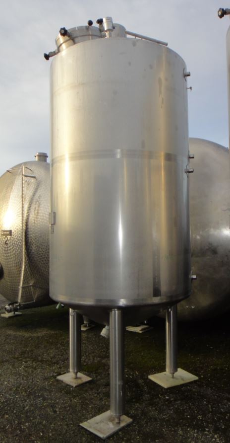 Behälter 3.200 Liter aus V2A, gebraucht, 
temperierbar, isoliert