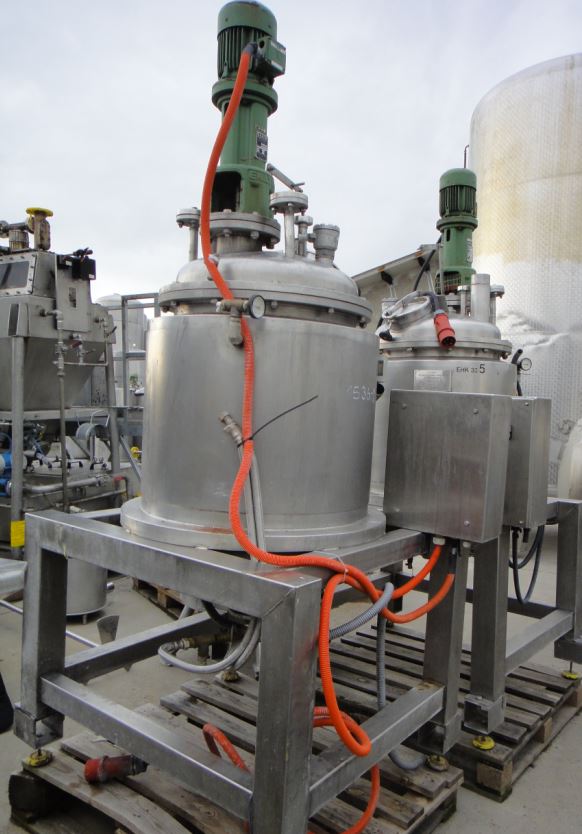 Behälter 200 Liter aus V2A, gebraucht, 
temperierbar, isoliert