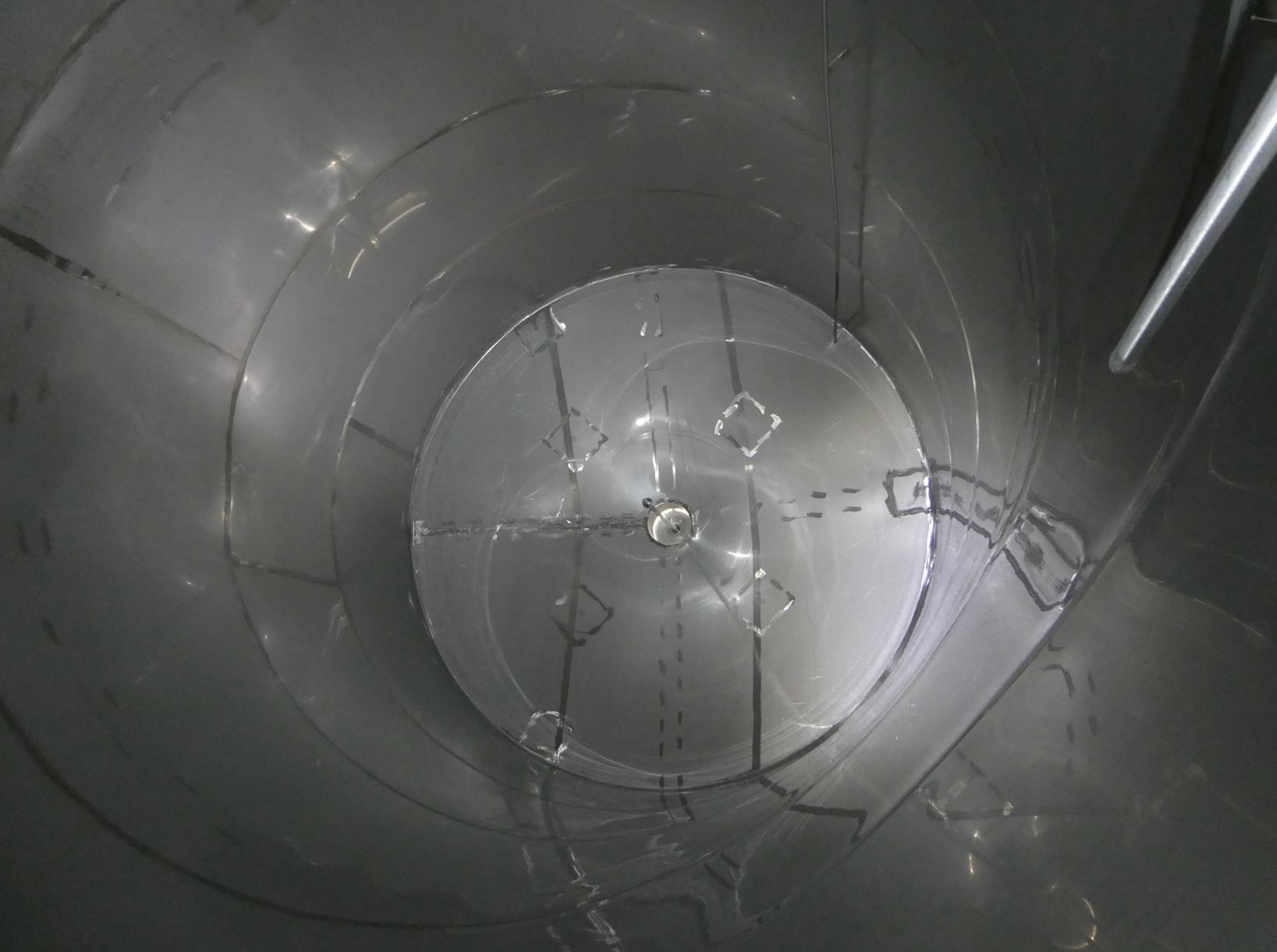 Behälter 60.000 Liter aus V2A isoliert, gebraucht