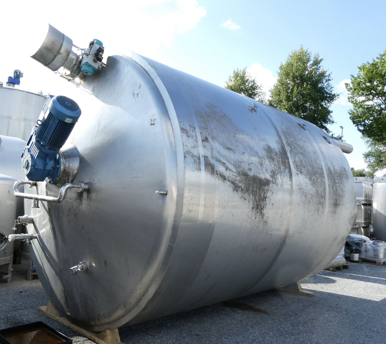 Behälter 25.000 Liter aus V2A. isoliert, gebraucht