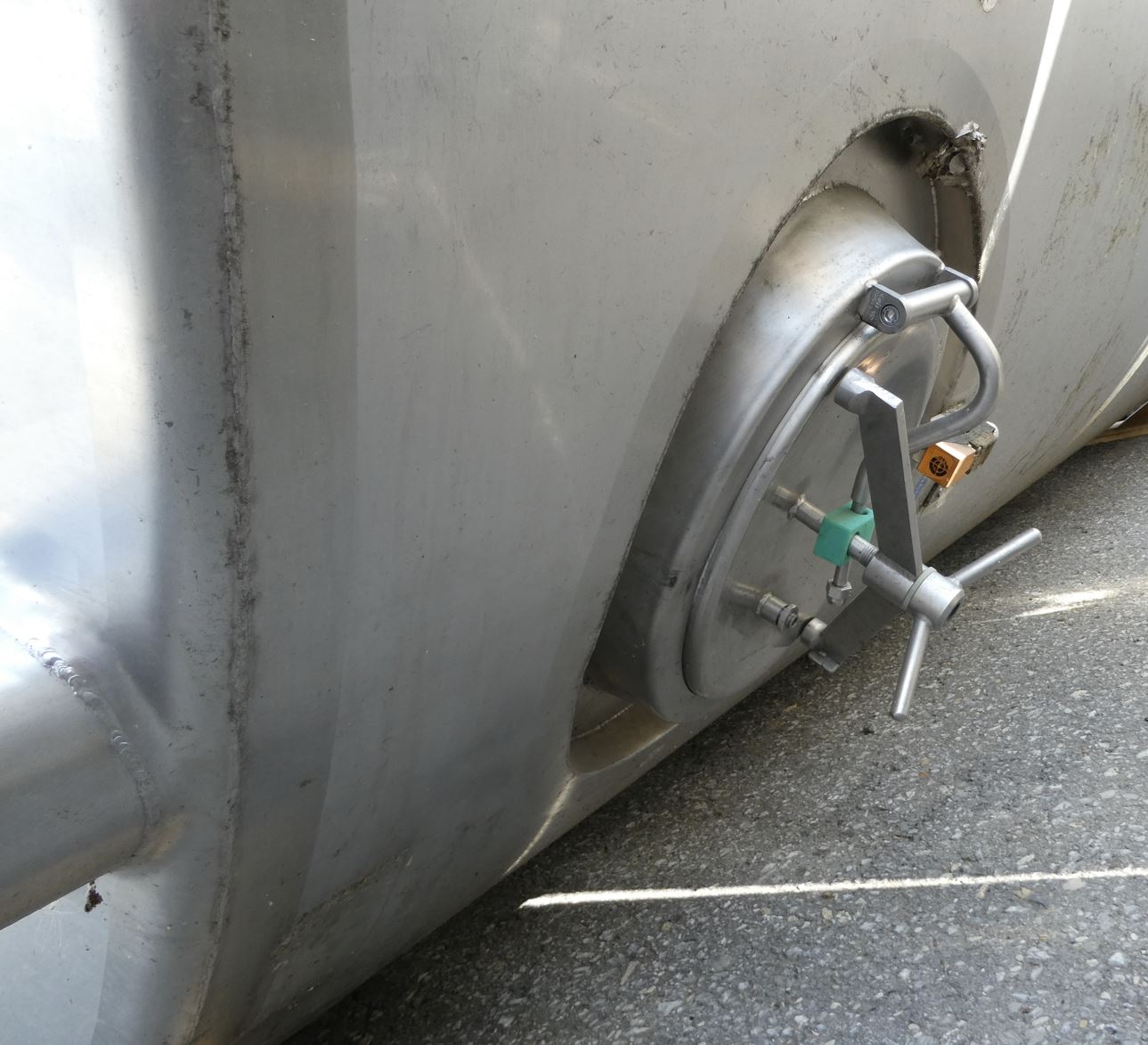 Behälter 25.000 Liter aus V2A. isoliert, gebraucht