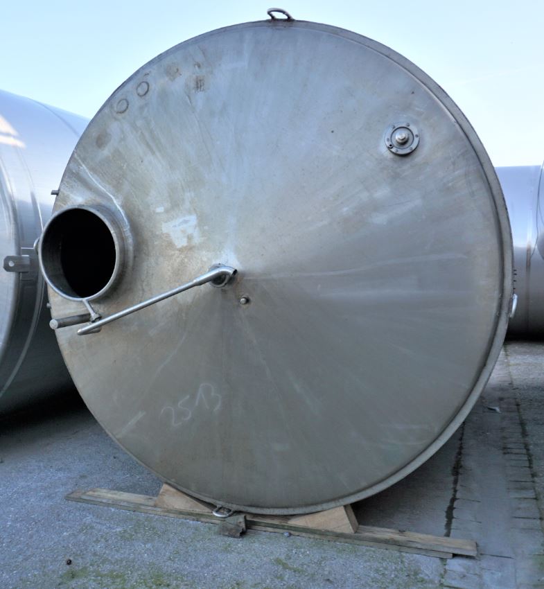 Behälter 25.000 Liter aus V2A, doppelwandig