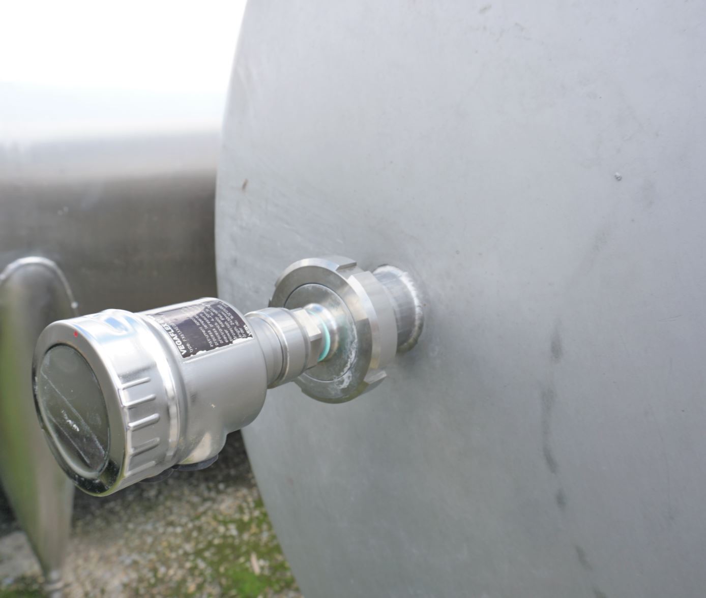 Behälter 3.000 Liter aus V2A isoliert, gebraucht
Bauform: hängend