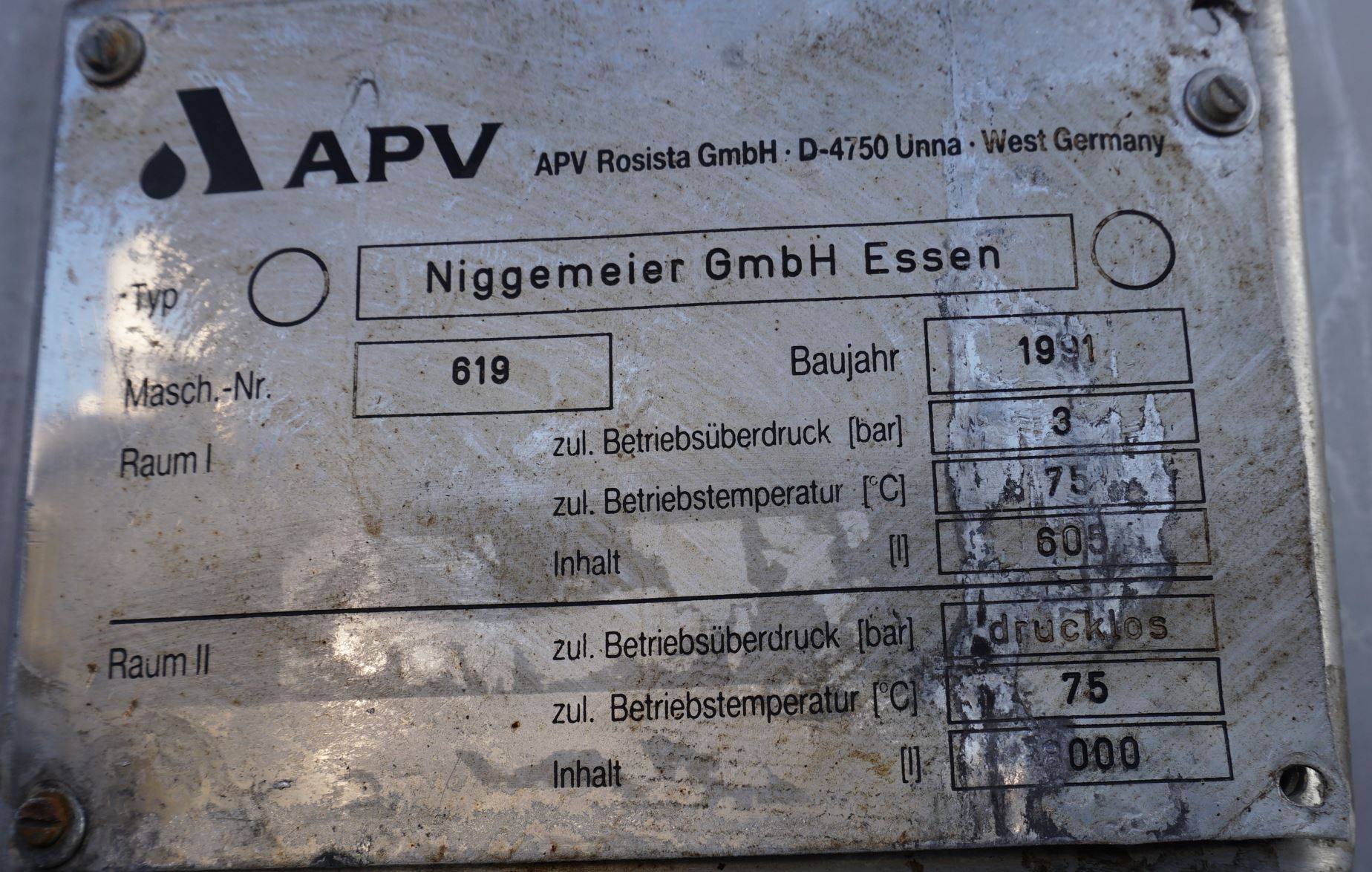Behälter 8.000 Liter aus V2A, temperierbar, isoliert, gebraucht