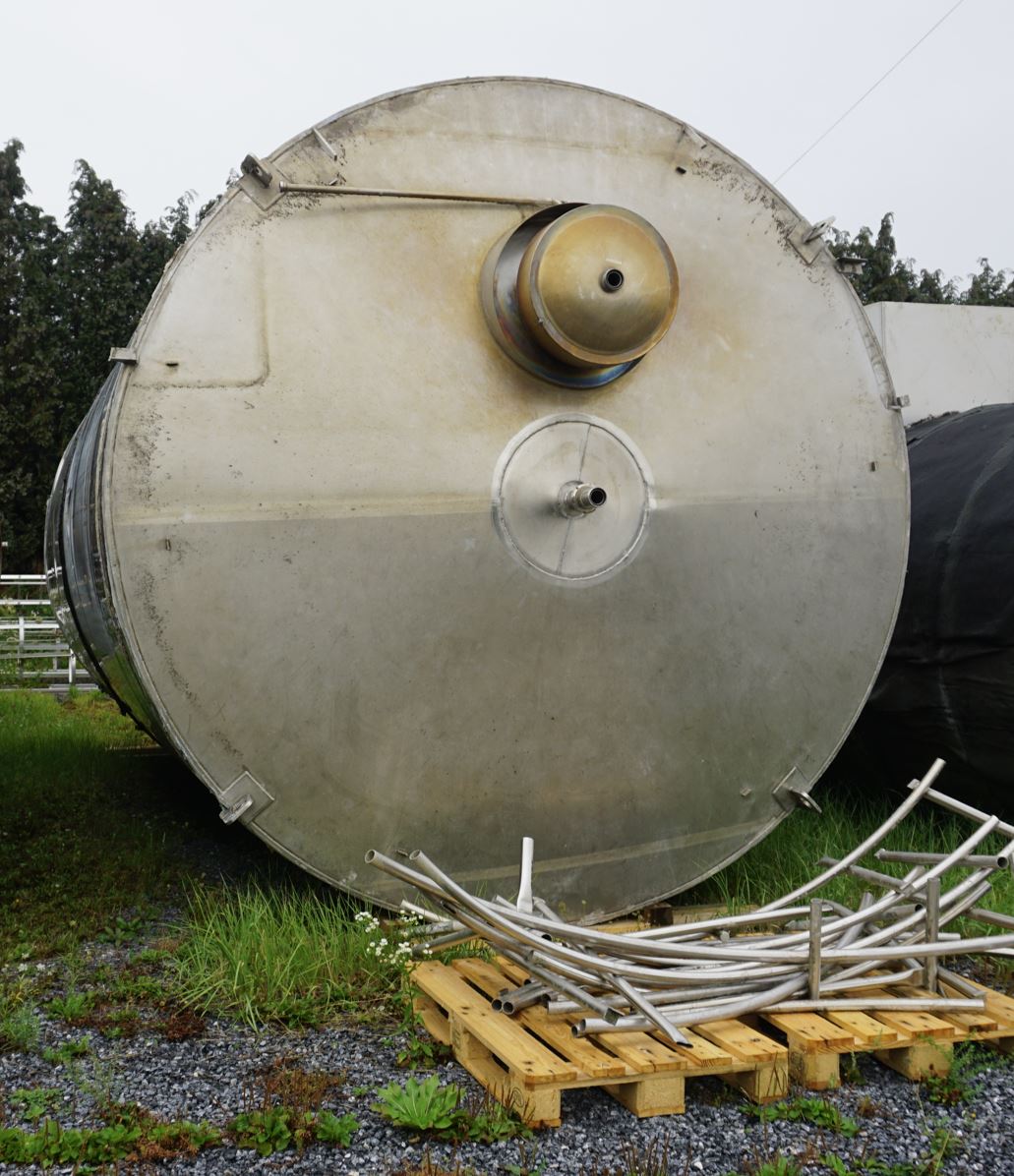 Behälter 58.000 Liter aus V2A isoliert, gebraucht