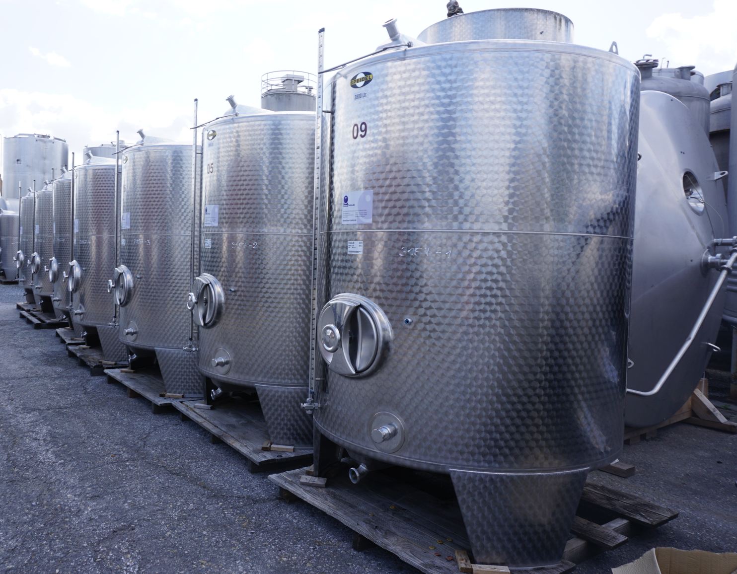 Behälter 3.800 Liter aus V2A, einwandig