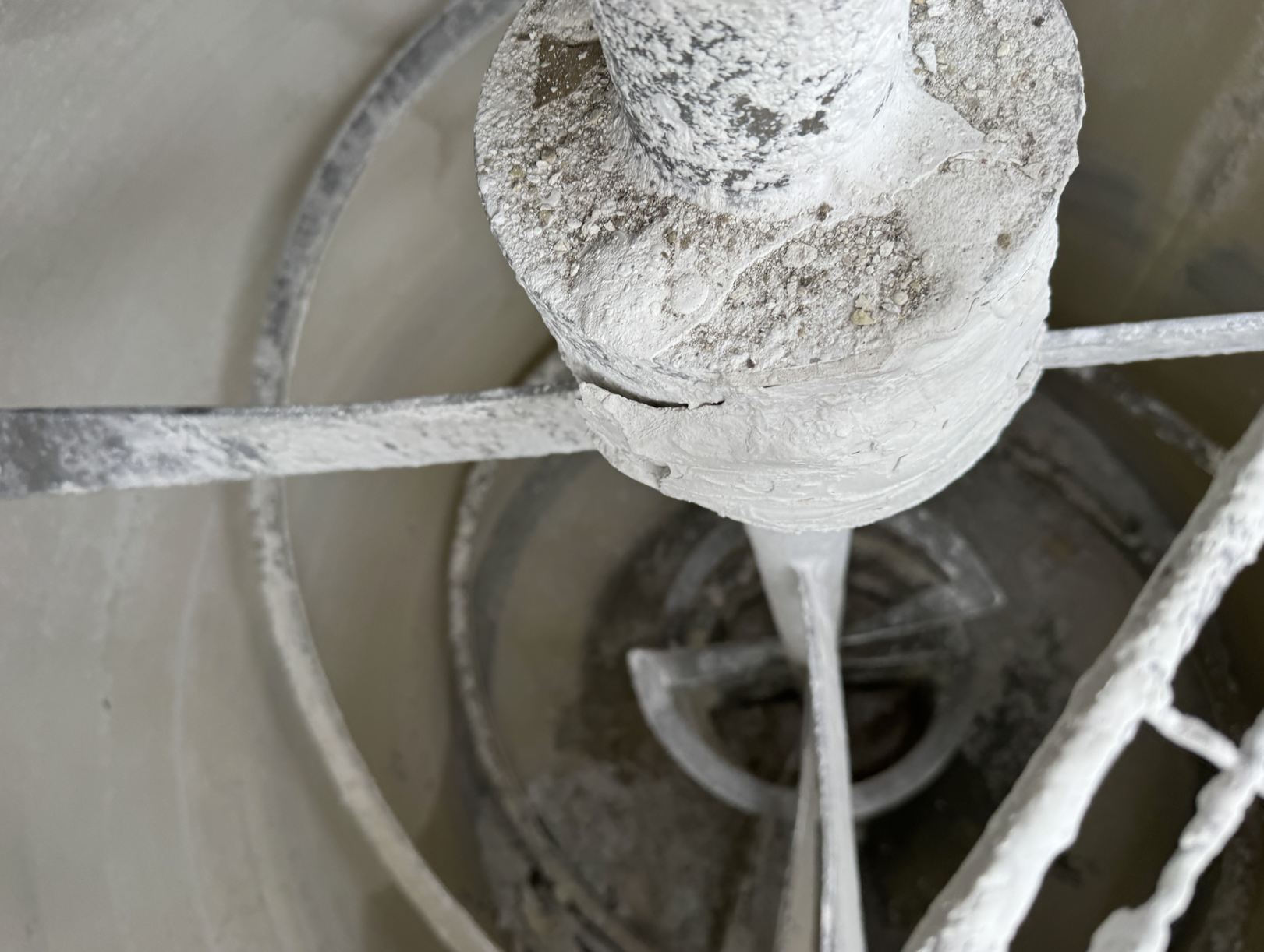 Mischbehälter 6.500 Liter aus V2A