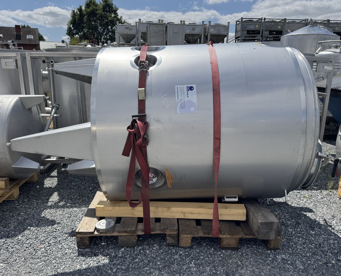 Behälter 2.530 Liter aus V4A, isoliert