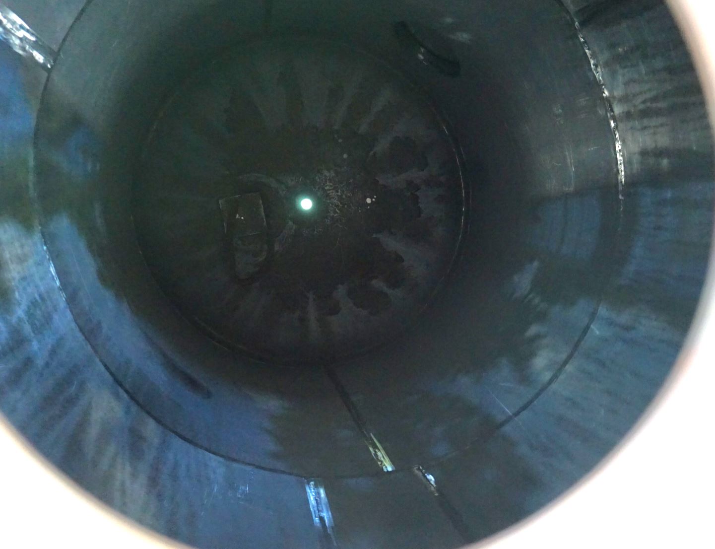 Behälter 19.000 Liter aus V4A, einwandig, gebraucht
Bauform: liegend