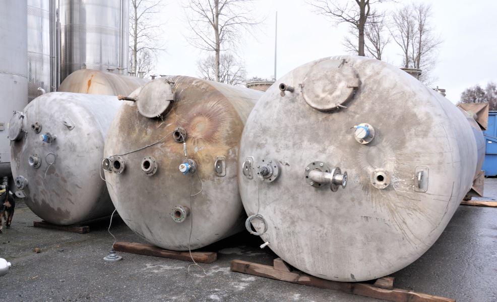 Behälter 24.500 Liter aus V2A einwandig, gebraucht