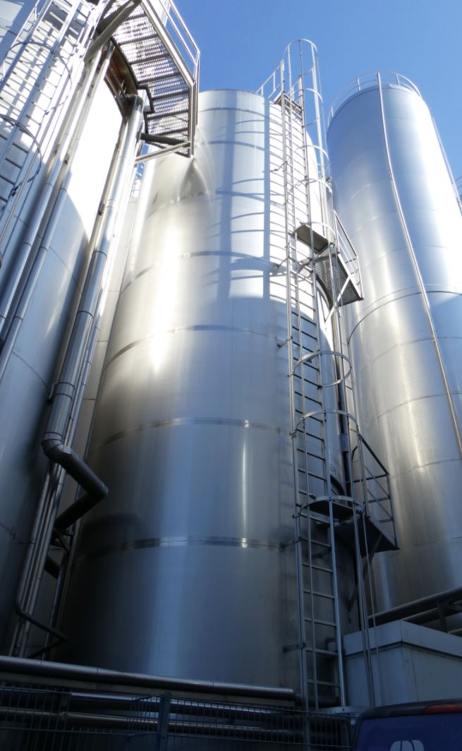 Rahmtank 3 x 35.000 Liter aus V2A isoliert, temperierbar, gebraucht