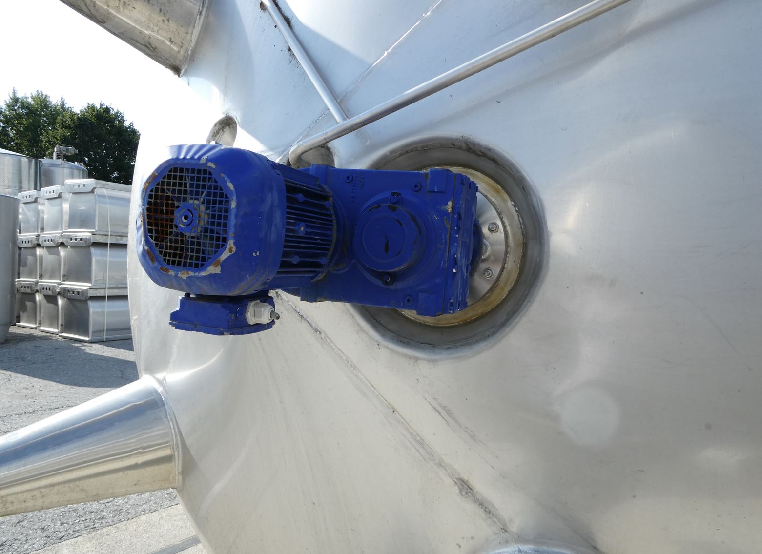 Behälter 30.000 Liter aus V2A. isoliert, gebraucht