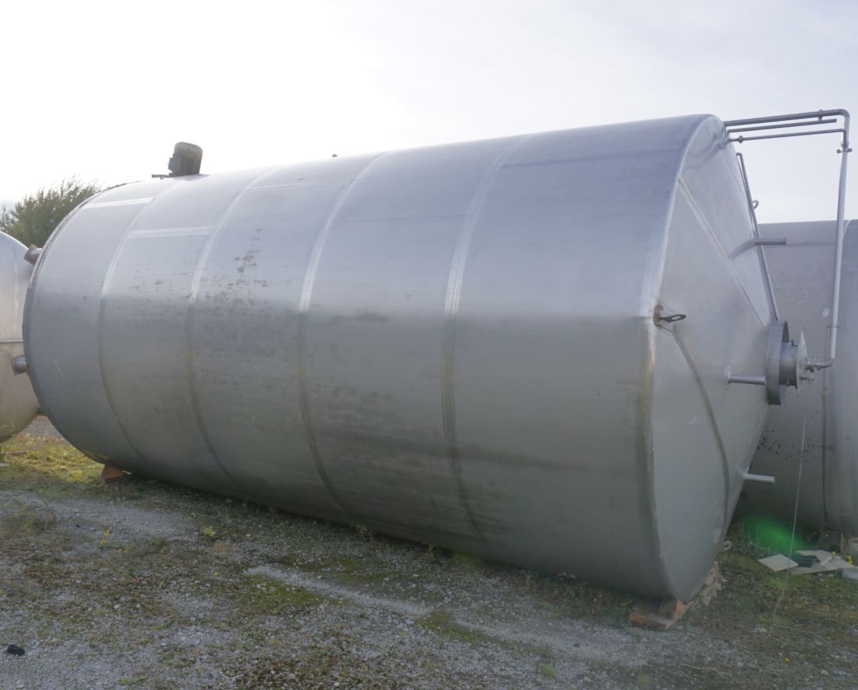 Behälter 60.000 Liter aus V2A isoliert, gebraucht