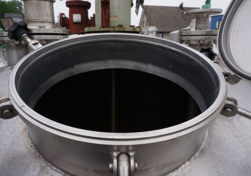 Behälter 13.050 Liter aus V2A, gebraucht, doppelwandig mit Leckschutzmantel