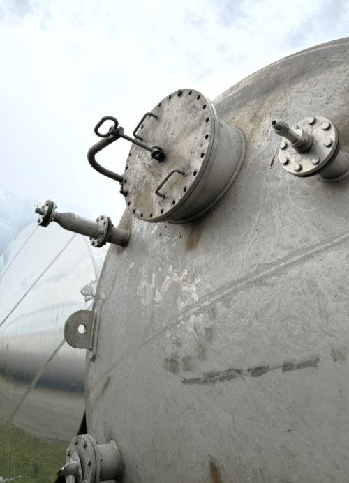 Druckbehälter 100.000 Liter aus V4A, einwandig, temperierbar, gebraucht