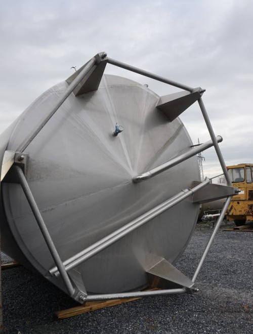 Behälter 37.000 Liter aus V2A, einwandig, gebraucht